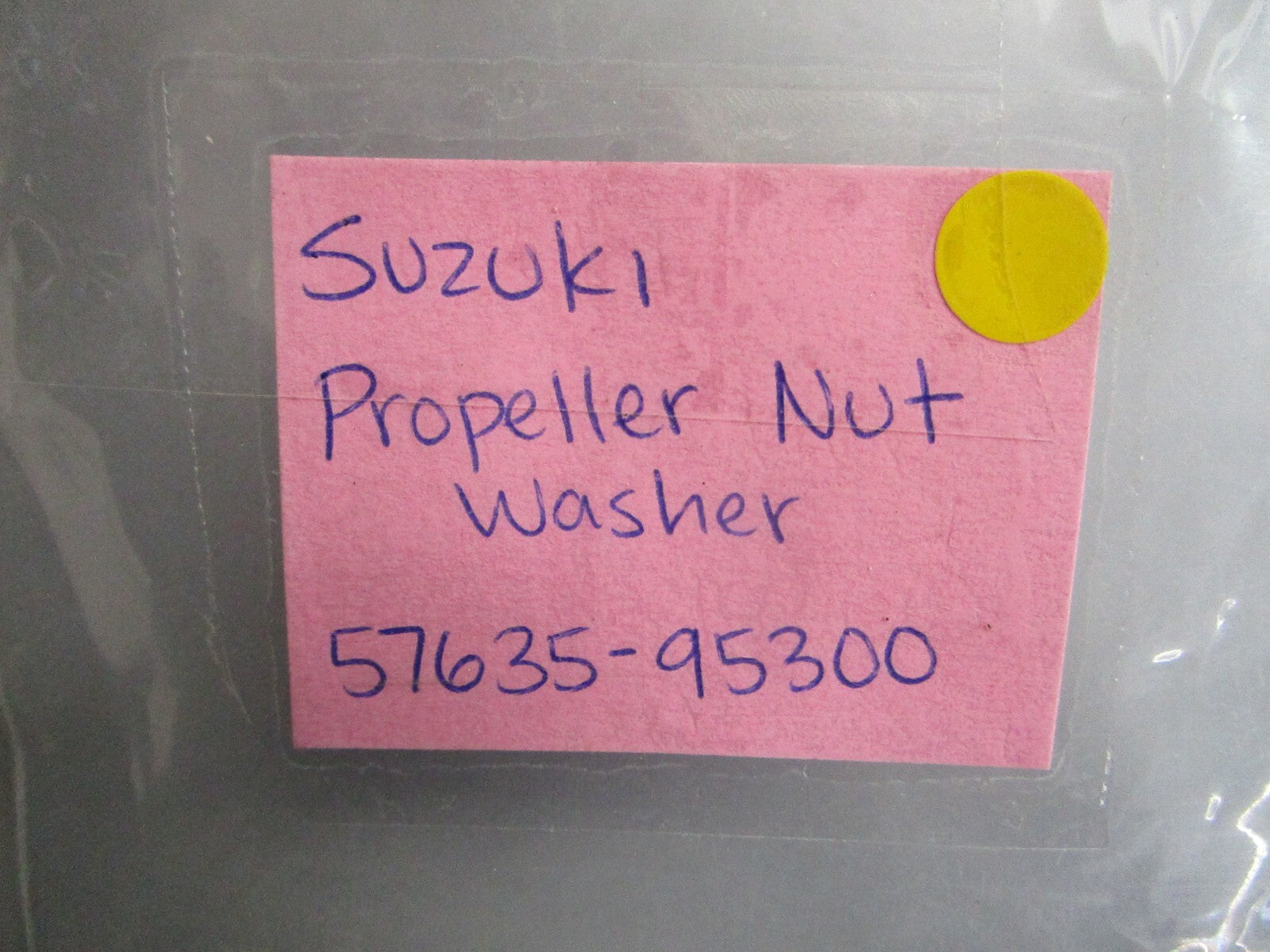 *NEW OEM* (LOT OF 2) 0750 Suzuki PROPELLER NUT WASHER 57635-95300