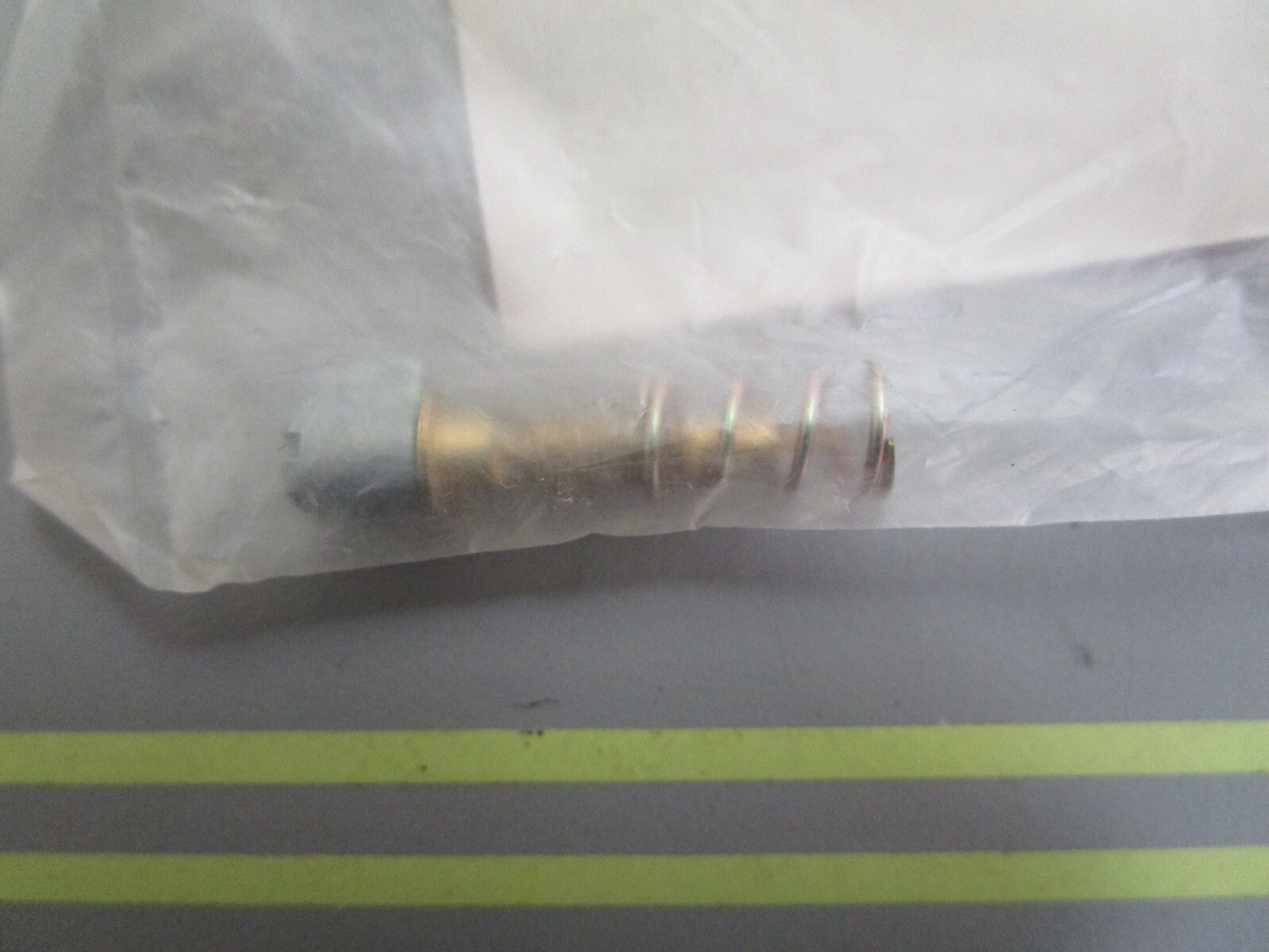 *NEW OEM* 0810 Honda Carburetor Screw 16016-ZH8-W01