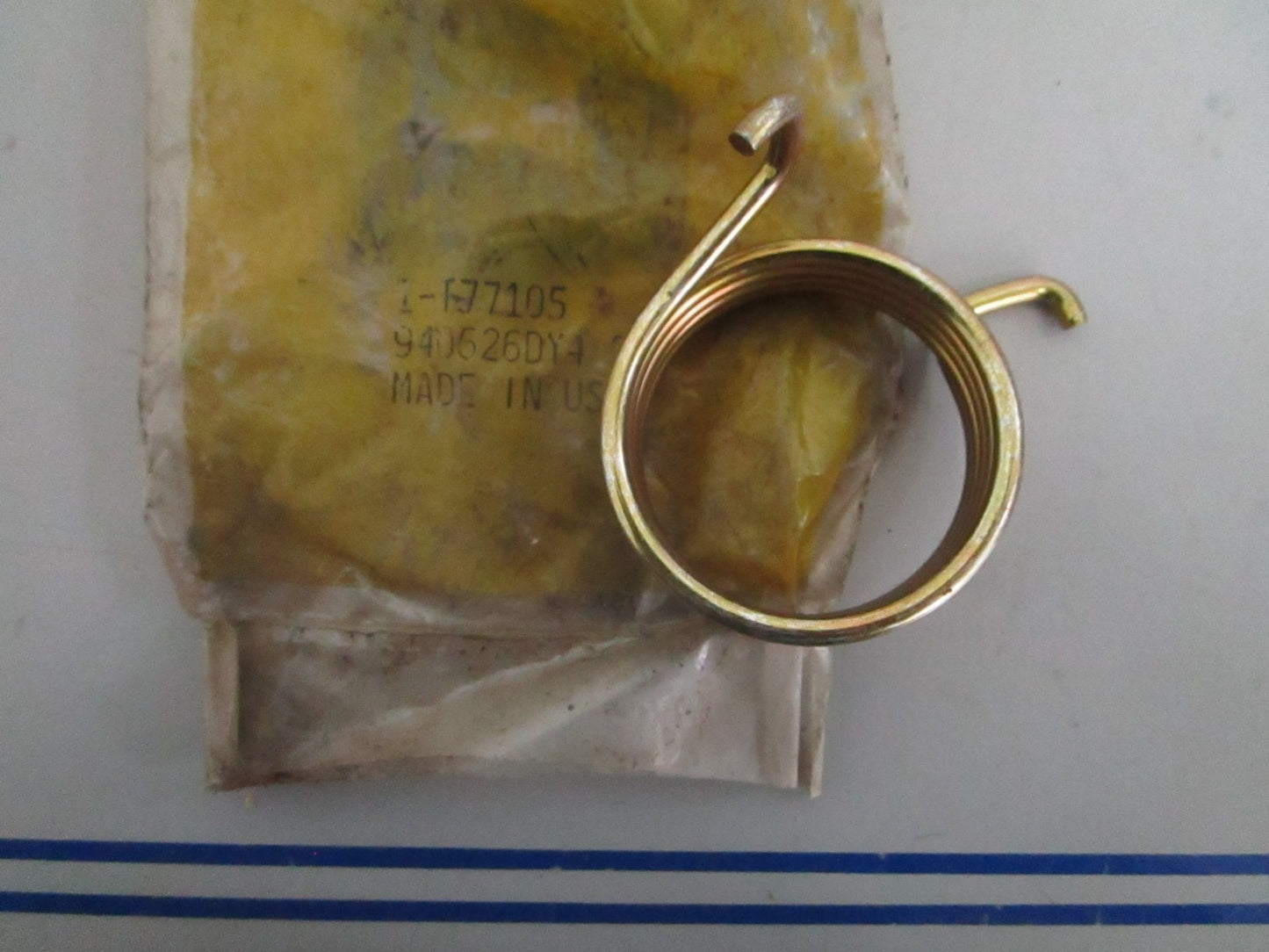 NEW OEM T77105 John Deere Spring 0820