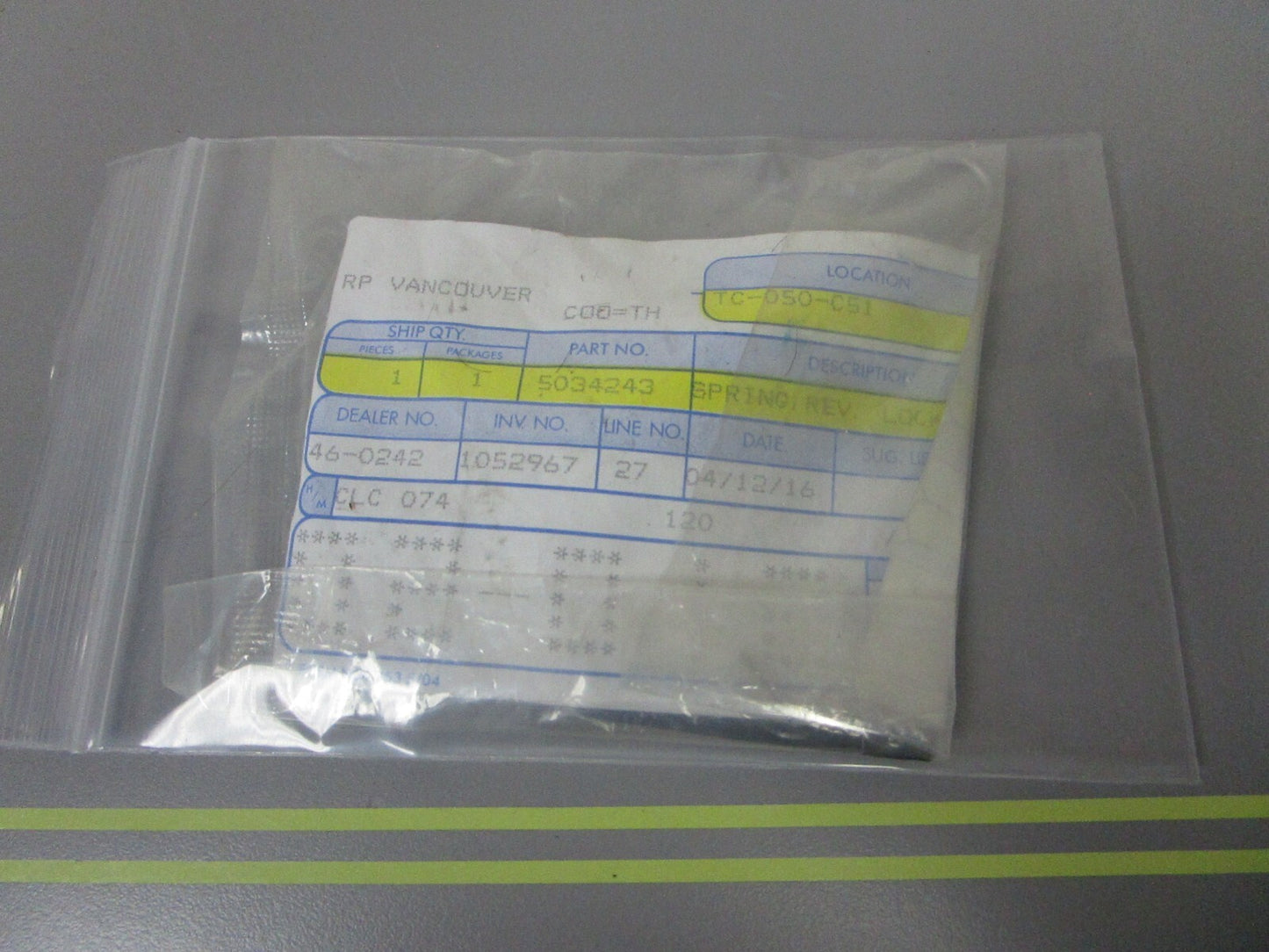 *NEW OEM* 0810 OMC Johnson Evinrude Reverse Lock Spring 5034243