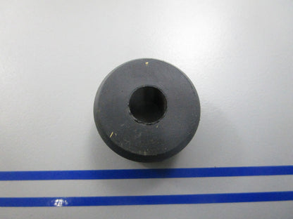 NEW OEM 316354 0316354 OMC Johnson Evinrude Grommet 0810