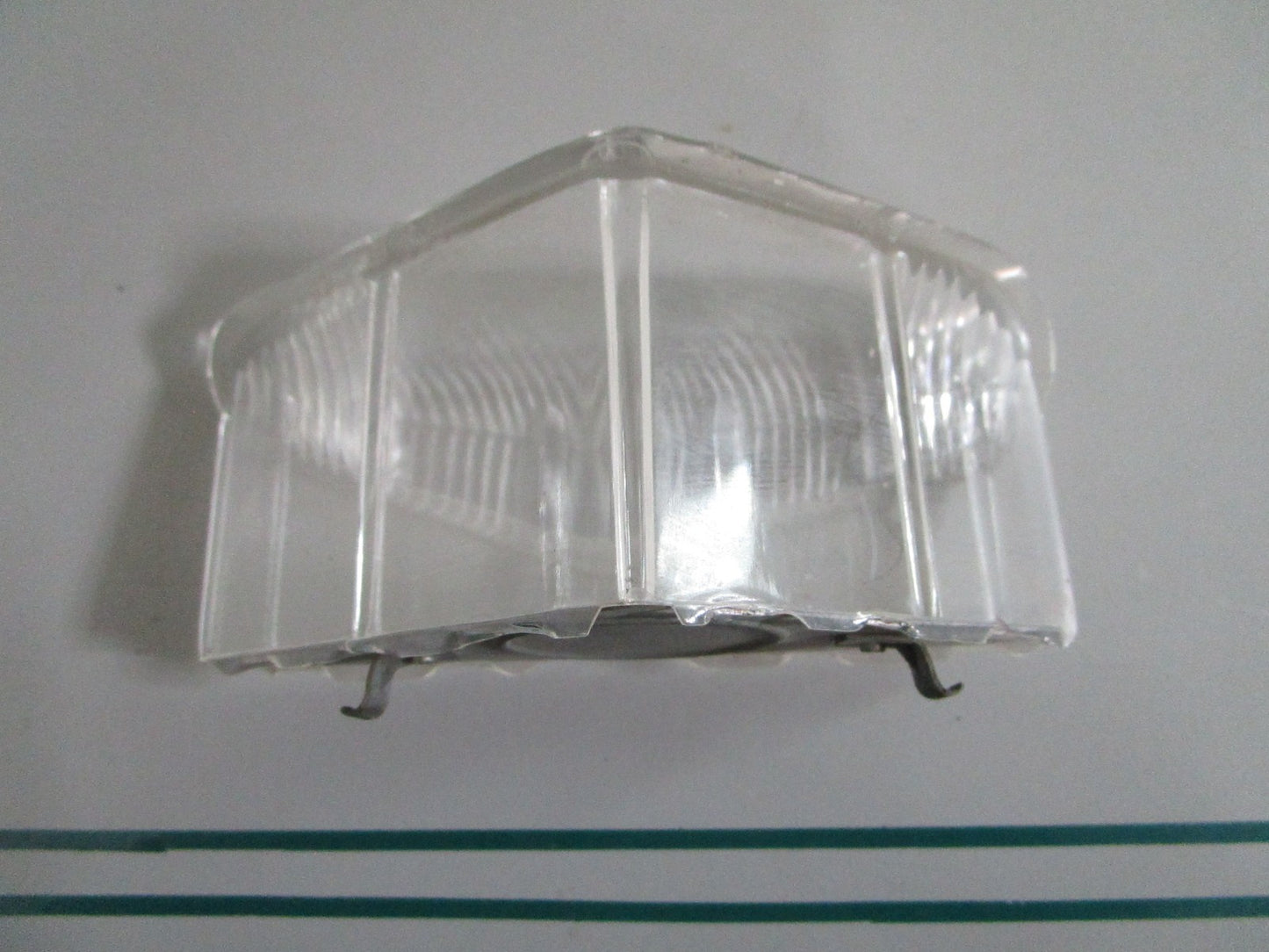 NEW OEM 1118260590 Mercedes-Benz Left Lens 0820