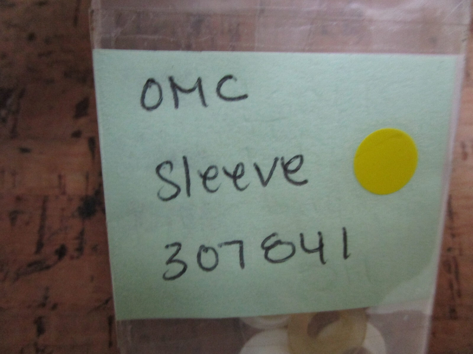 *NEW OEM* 0750 OMC Johnson Evinrude SLEEVE 307841 0307841