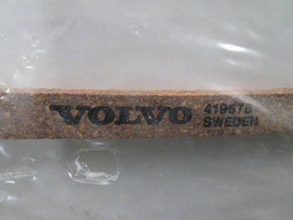 *NEW OEM* 0810 Volvo Penta Gasket 419678