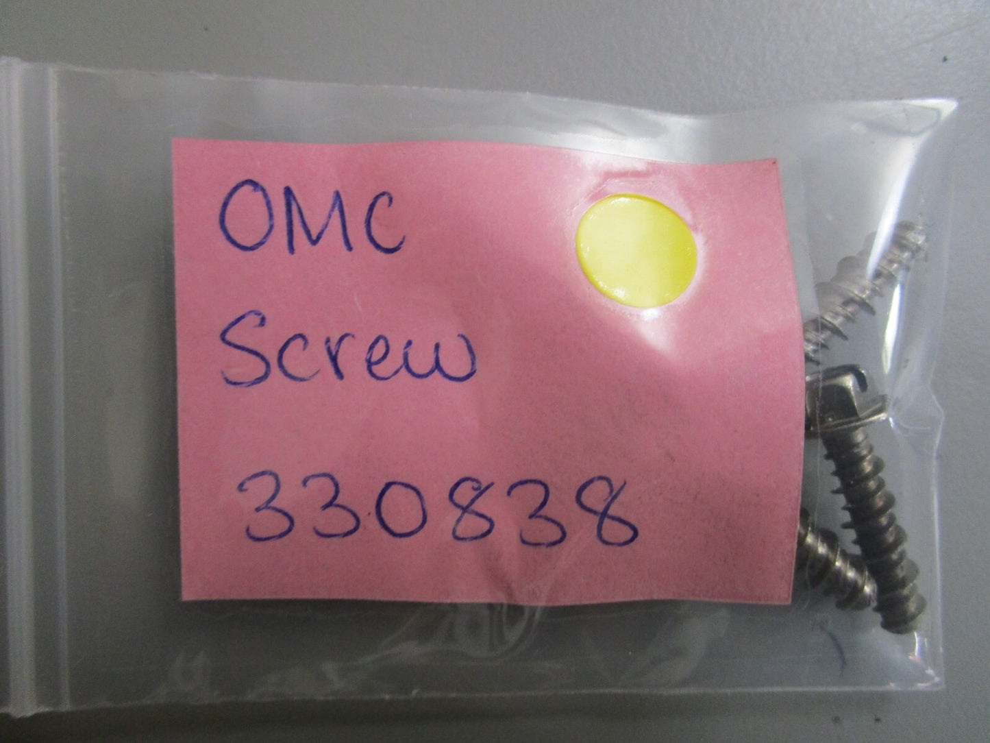 *NEW OEM* (LOT OF 4) 0810 OMC Johnson Evinrude Screw 330838 0330838
