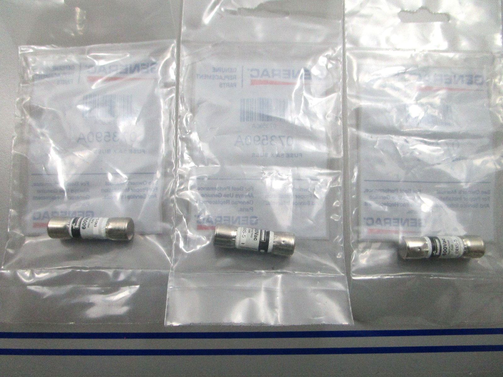 *NEW OEM* (LOT OF 3) 0810 Generac 5A Buss Fuse 073590A