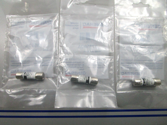 *NEW OEM* (LOT OF 3) 0810 Generac 5A Buss Fuse 073590A