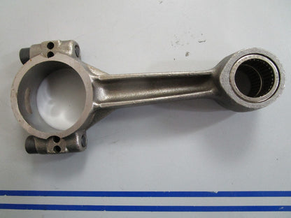 *NEW OEM* 0820 OMC Johnson Evinrude Connecting Rod 376981 0376981 304690