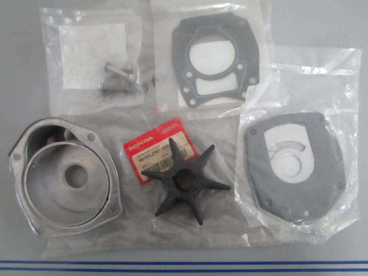 NEW OEM 06193-ZW1-3050 Honda Water Pump Kit 0820
