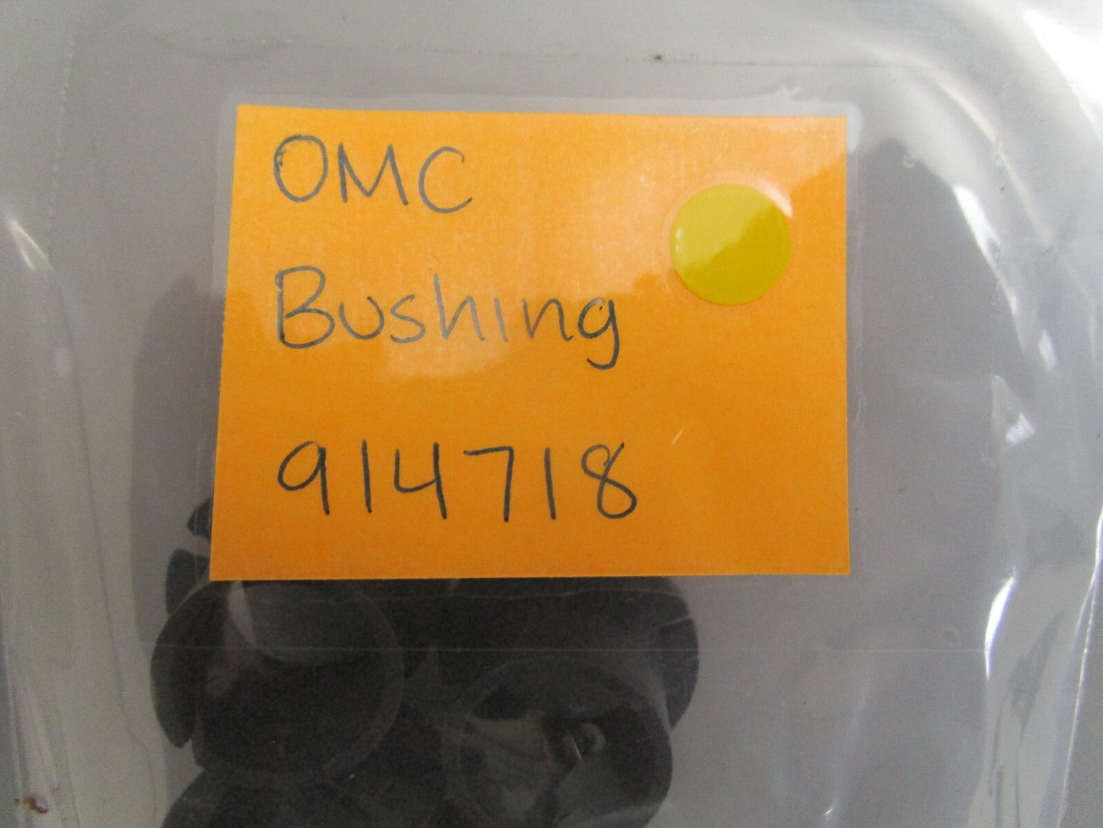 *NEW OEM* (LOT OF 2) 0810 OMC Johnson Evinrude Bushing 914718 0914718