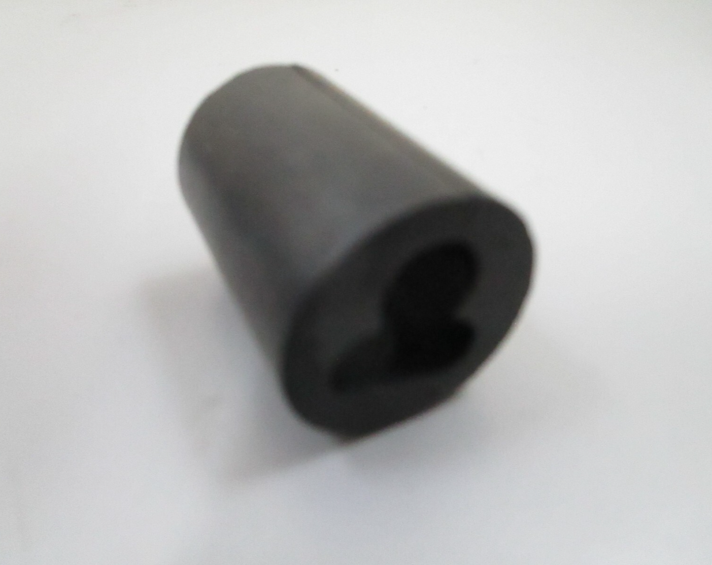 *NEW OEM* 0780 OMC Johnson Evinrude Grommet 327121 0327121