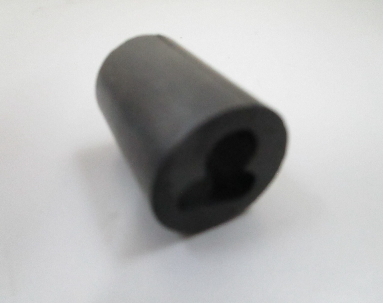 *NEW OEM* 0780 OMC Johnson Evinrude Grommet 327121 0327121