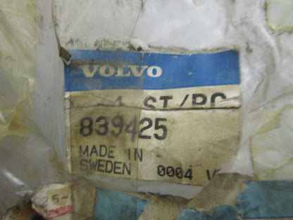 *NEW OEM* 0820 Volvo Penta Spindle Shaft 839425