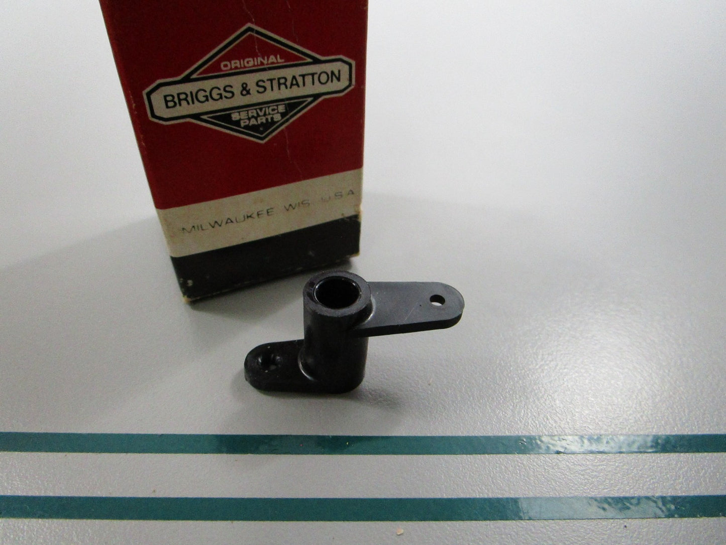 NEW OEM 280272 Briggs & Stratton Bell Crank 0810