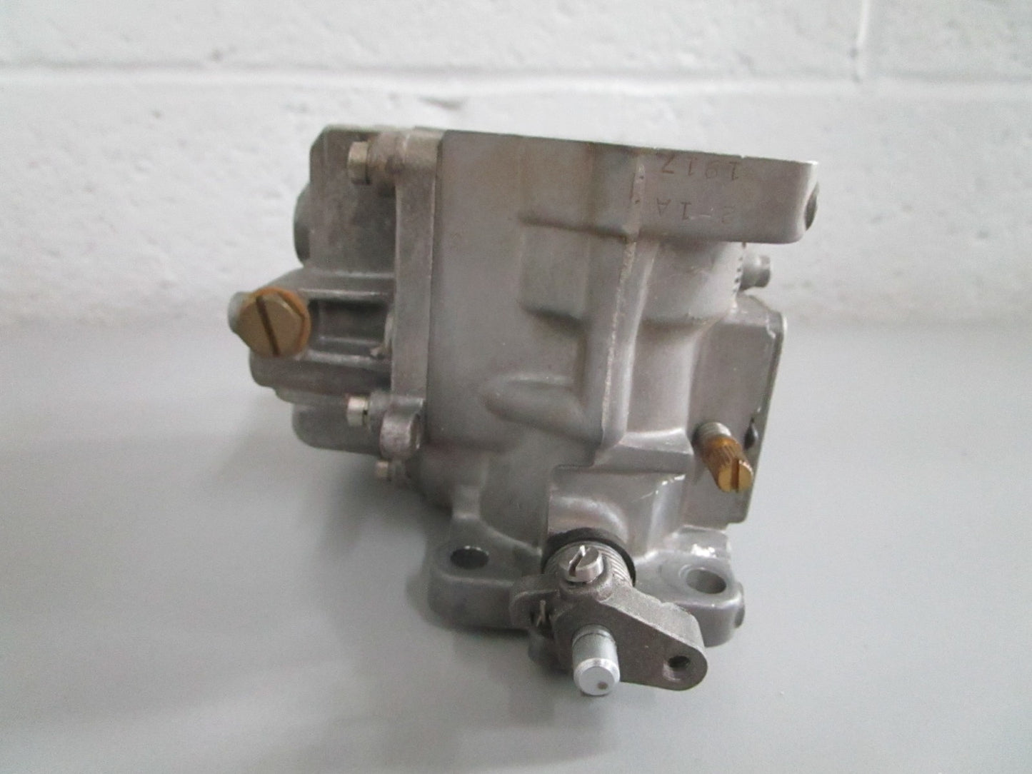 NEW OEM 3326-828272T40 Mercury Quicksilver 135-200HP Carburetor 0820