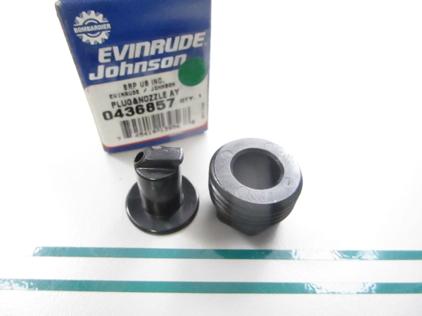 NEW OEM 436857 0436857 OMC Johnson Evinrude Plug & Nozzle Assembly 0810