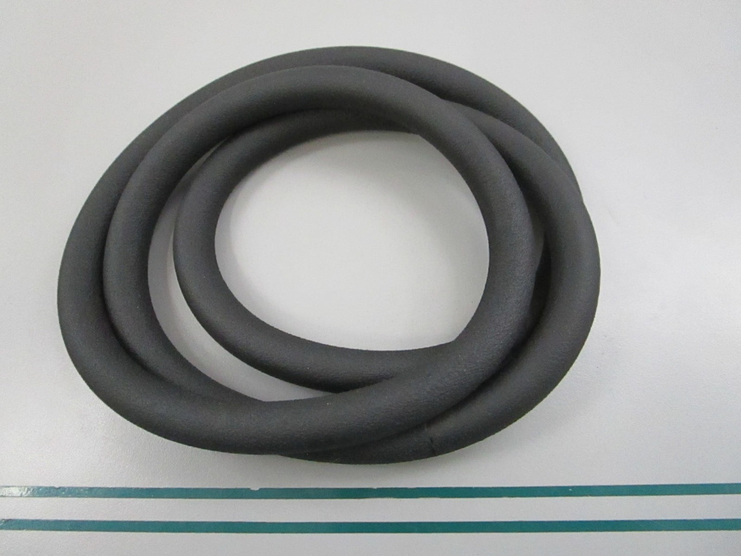 NEW 18-2724 Replaces: Mercury 43713 Sierra Transom Seal 0810