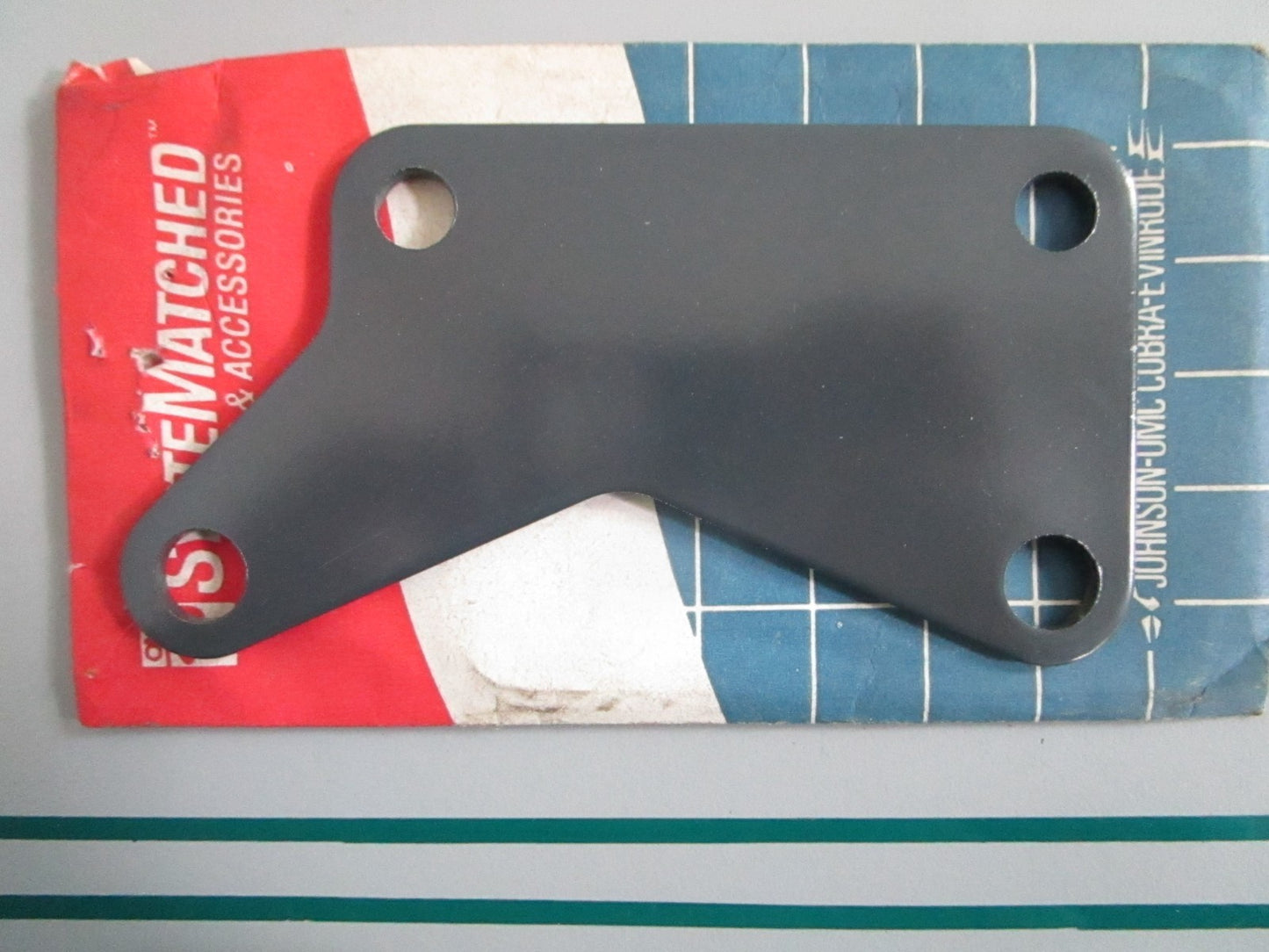 NEW OEM 910652 0910652 OMC Johnson Evinrude Plate 0820