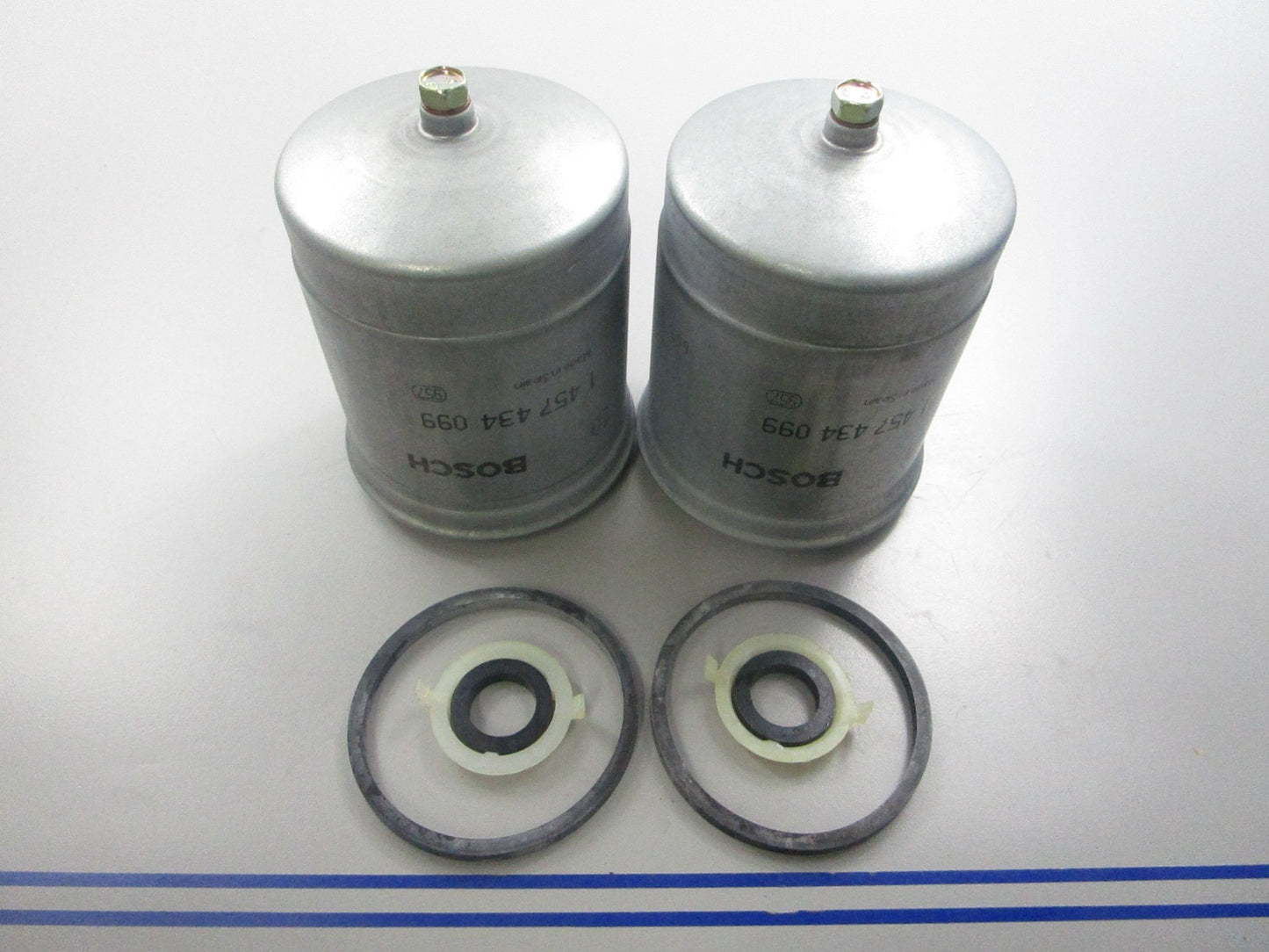 *NEW OEM* (LOT OF 2) 0810 Volvo Penta Fuel Filter 829993