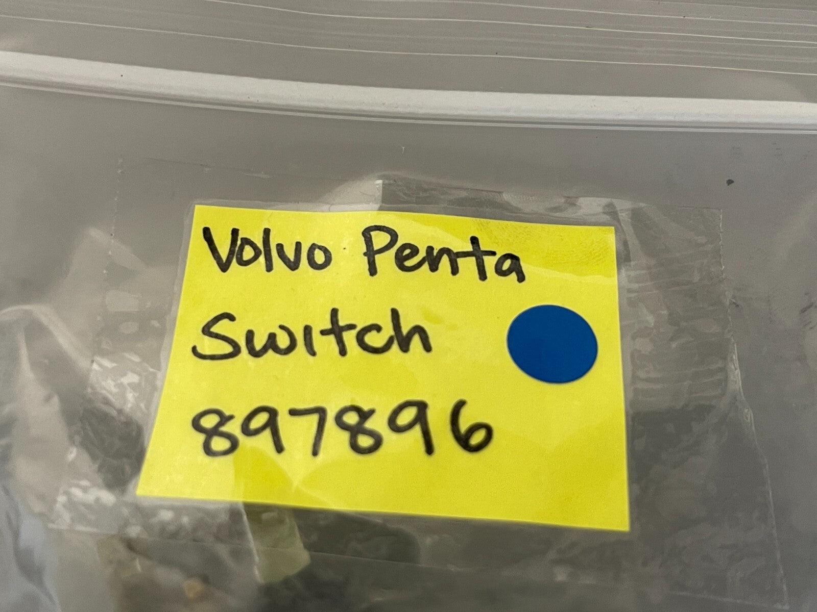 *NEW OEM* 0810 Volvo Penta Switch 897896