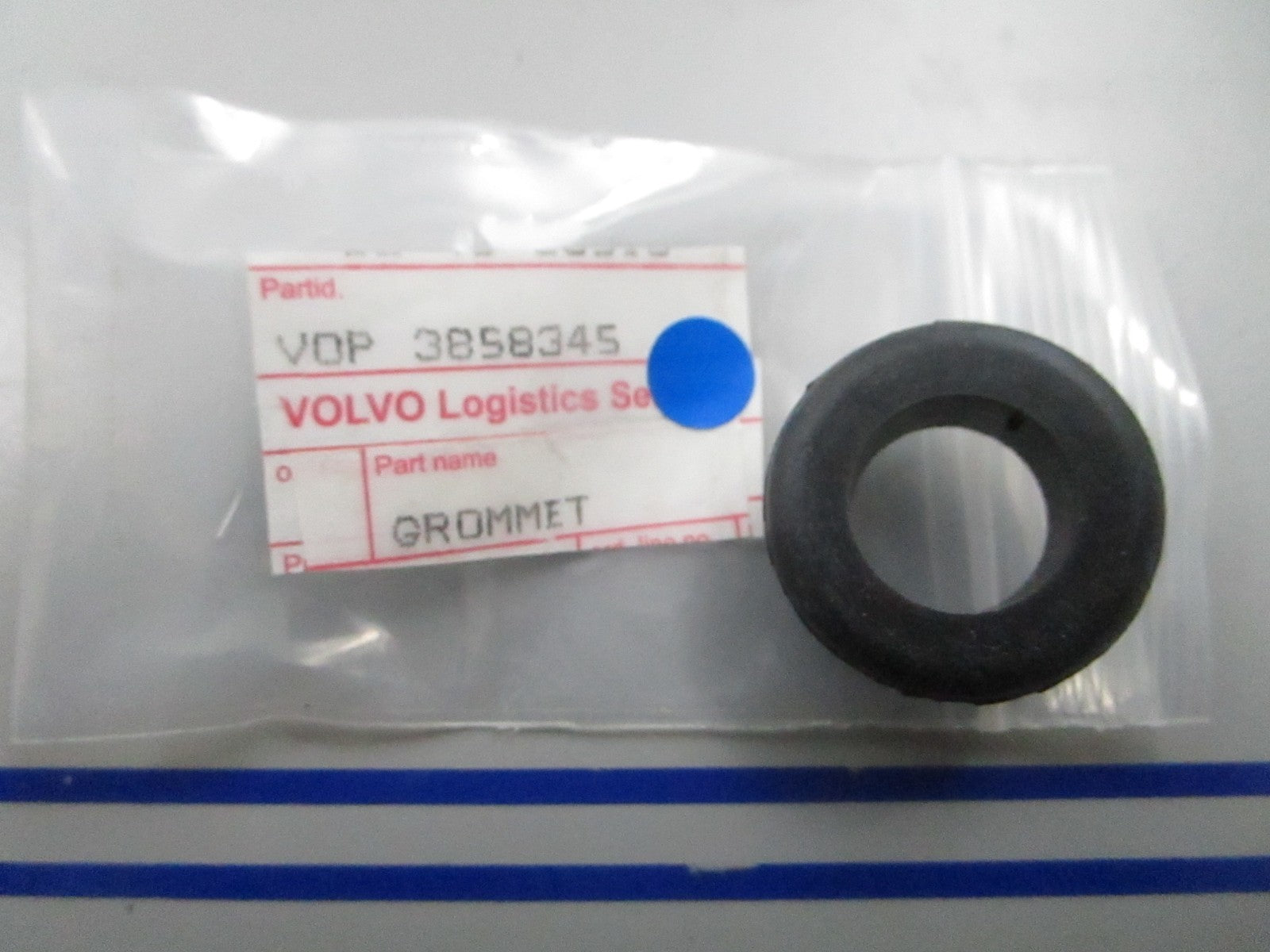 *NEW OEM* 0810 Volvo Penta Grommet 3858345