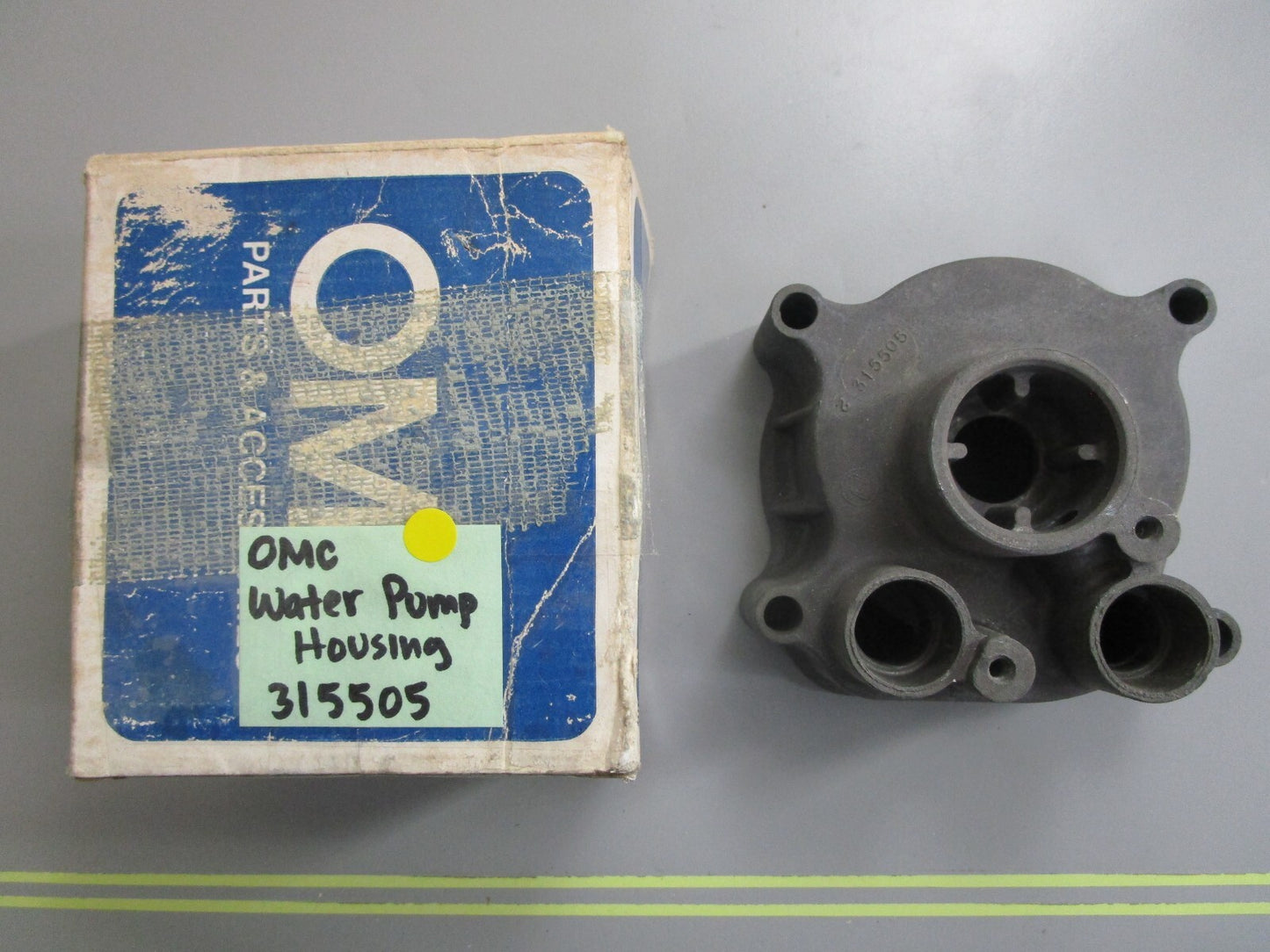 *NEW OEM* 0810 OMG Johnson Evinrude Water Pump Housing 315505 0315505