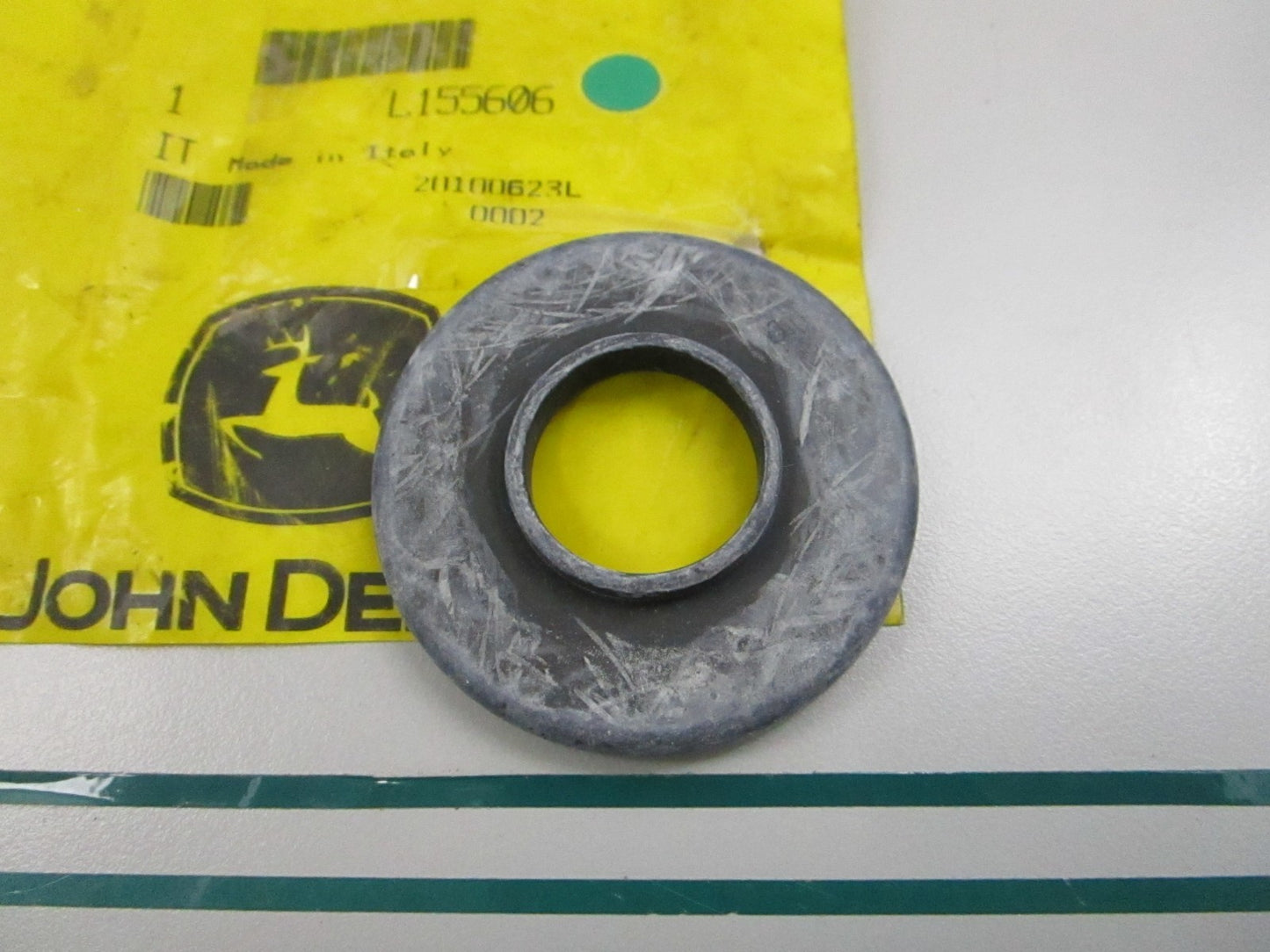 John Deere NEW OEM Shoulder Sealing Washer L155606 5000 6000 7000 NOS 0810