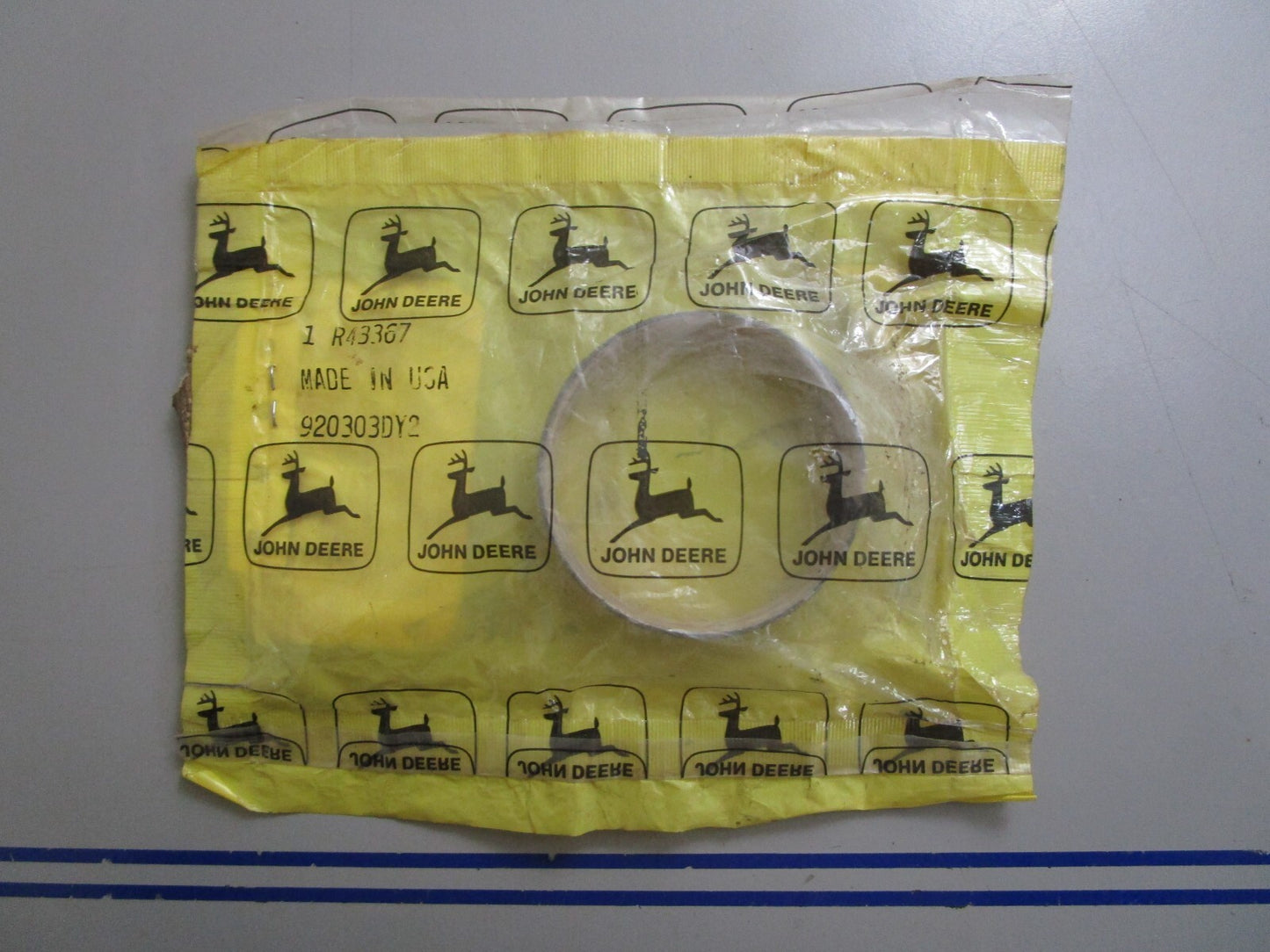 *NEW OEM* 0810 John Deere Bushing R43367