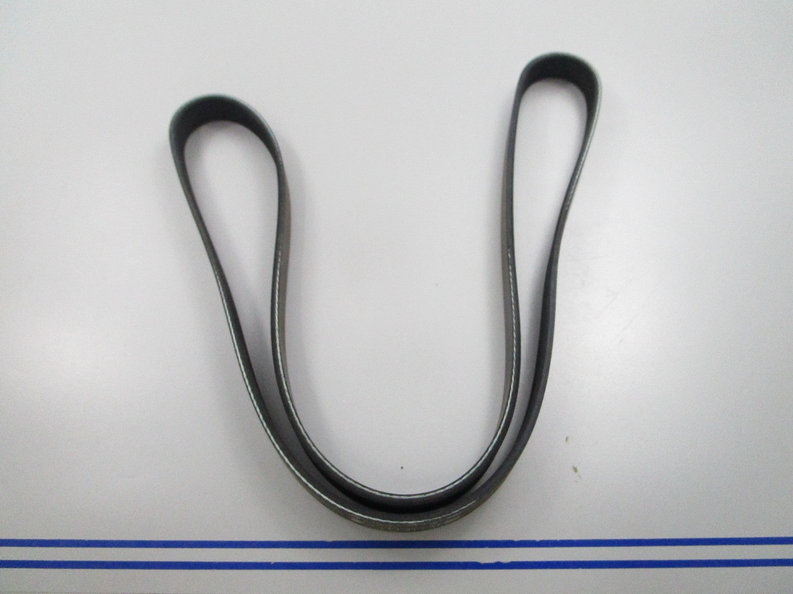 NEW K050486 Gates Micro-V Serpentine Belt 0810