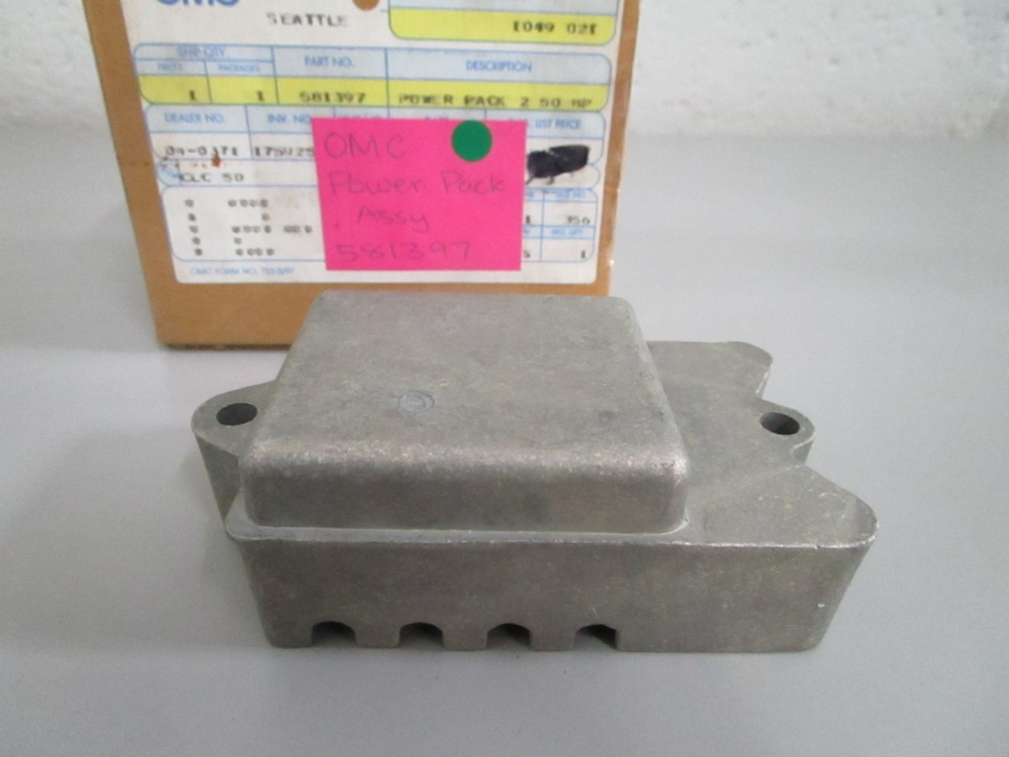 NEW OEM 581397 0581397 OMC Johnson Evinrude Power Pack Assy 0820