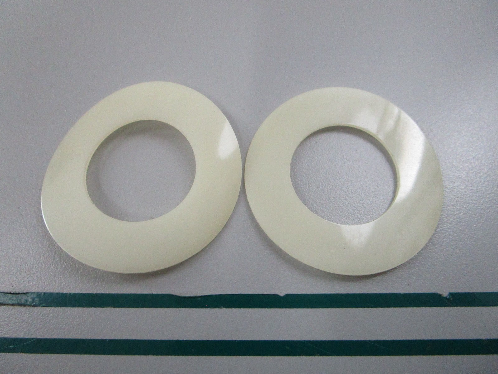 NEW OEM (LOT OF 2) 321036 0321036 OMC Johnson Evinrude Thrust Washer 0810