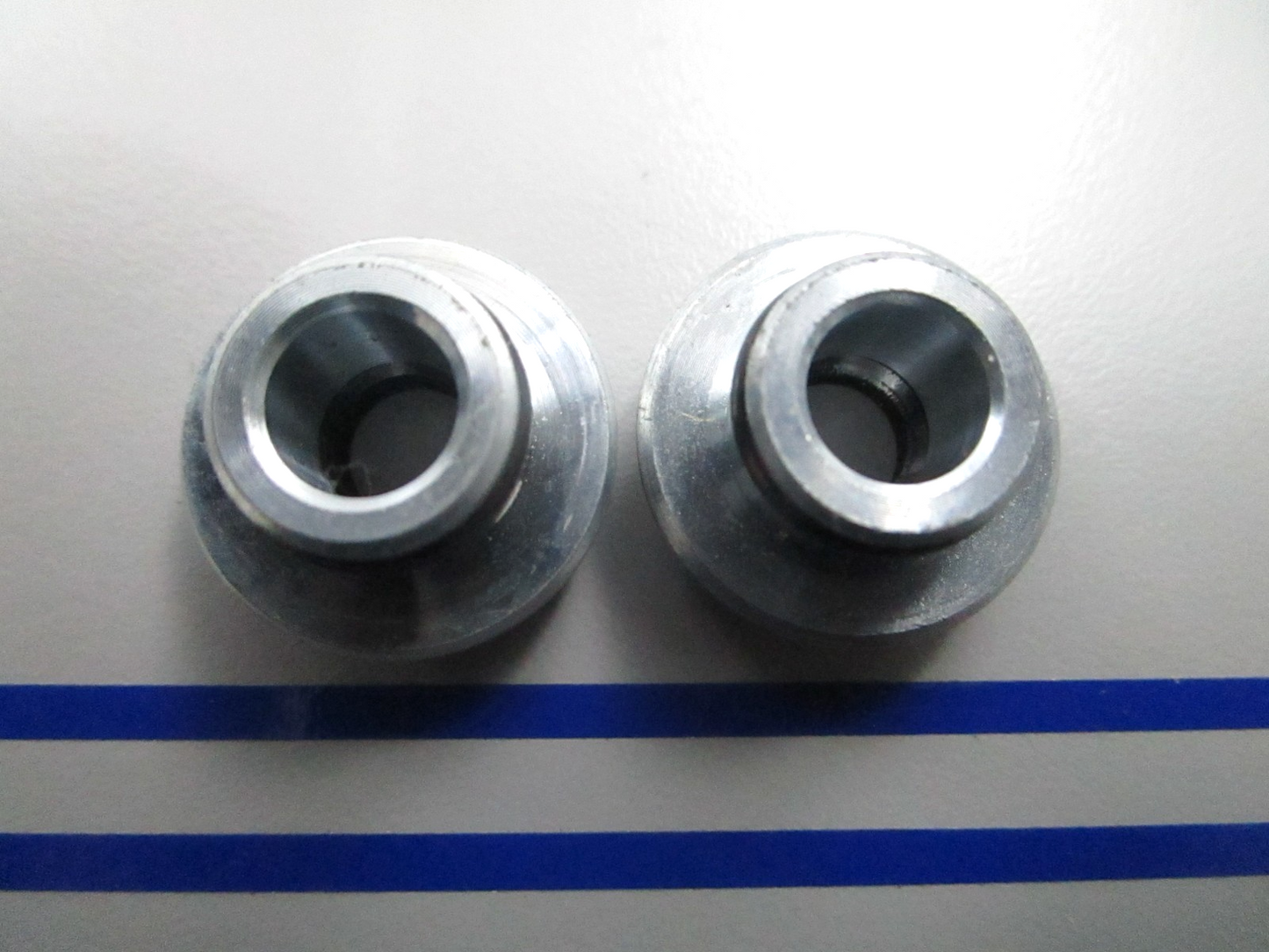 *NEW OEM* (LOT OF 2) 0810 Mercury Quicksilver Bushing 814103 2