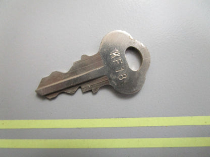 *NEW OEM* 0810 OMC Johnson Evinrude Ignition Key KF18 501533 0501533