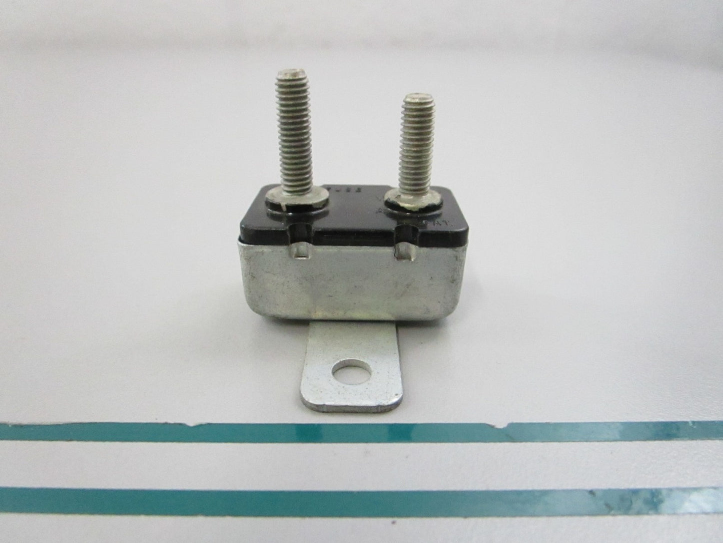 NEW OEM 975098 0975098 OMC Johnson Evinrude Fuse 0810