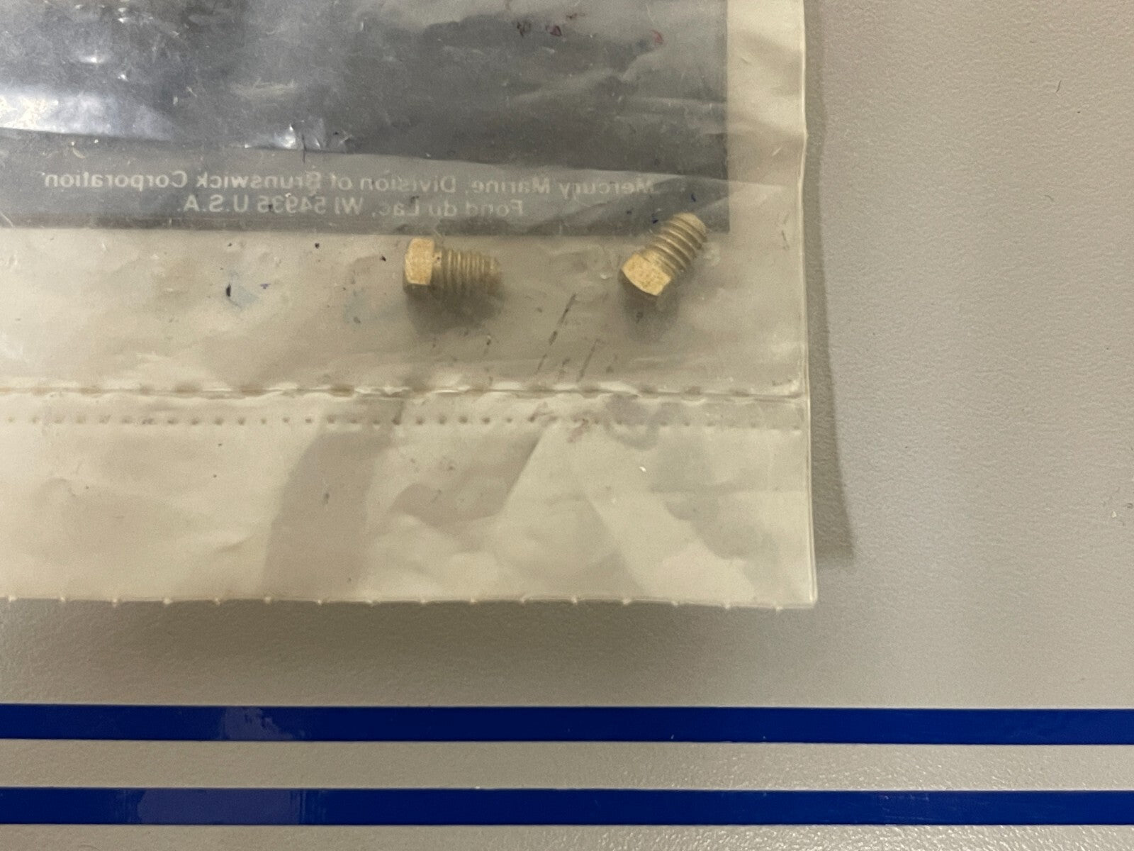 *NEW OEM* (LOT OF 2) 0810 Mercury Quicksilver Screw 10-20518