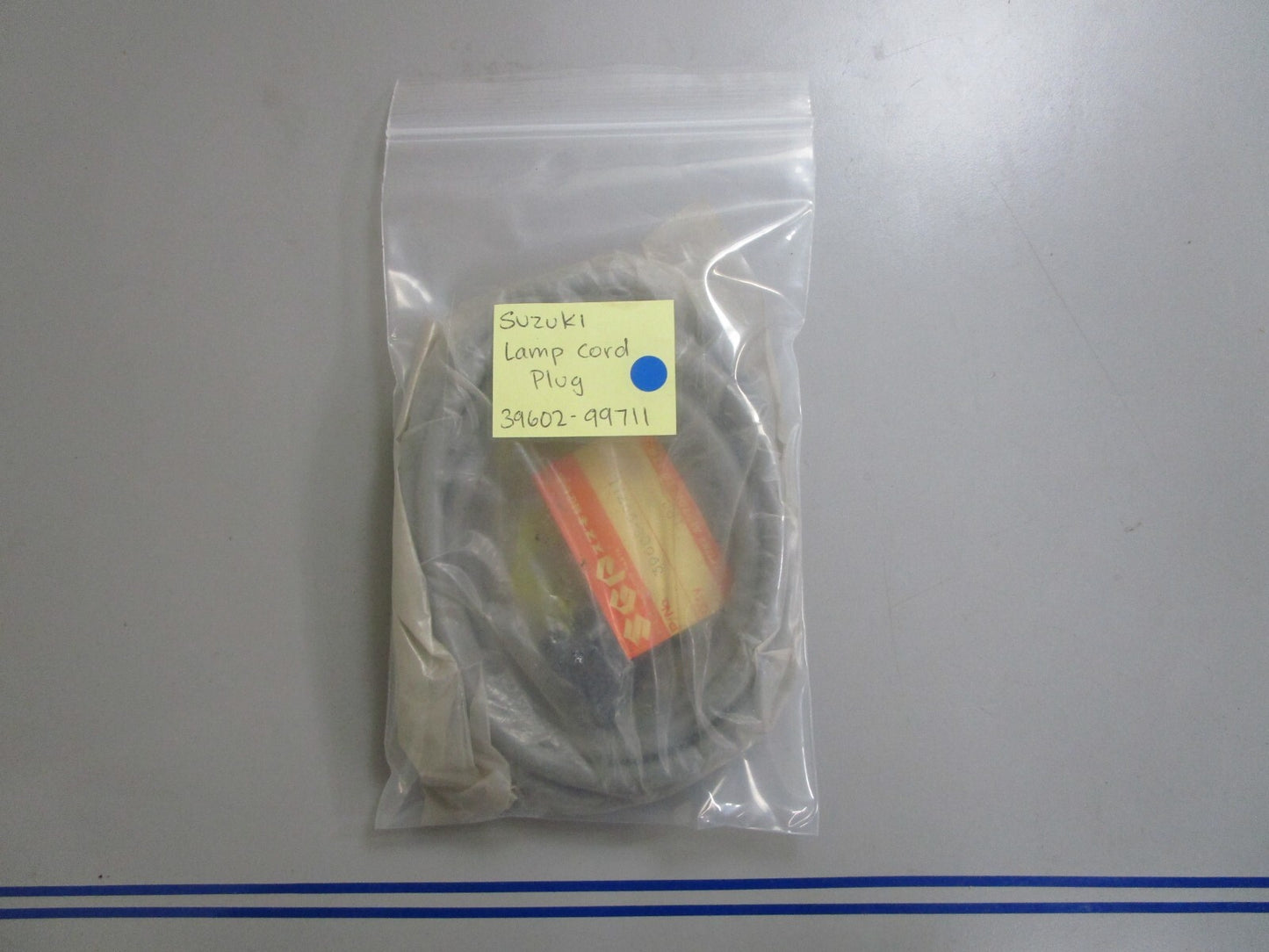 *NEW OEM* 0810 Suzuki Lamp Cord Plug 39602-99711