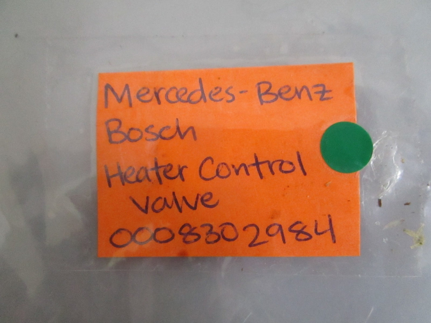NEW OEM 0008302984 Mercedes-Benz Bosch Heater Control Valve 0820
