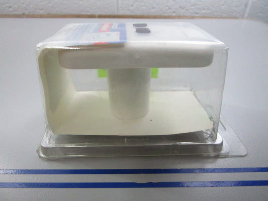 NEW OEM 5023-7 Attwood White Flush Mount 0810