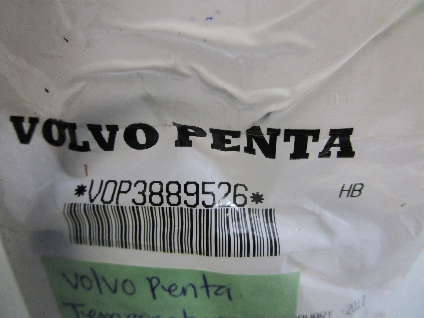 *NEW OEM* 0820 Volvo Penta Temperature Sensor 3889526 23117173