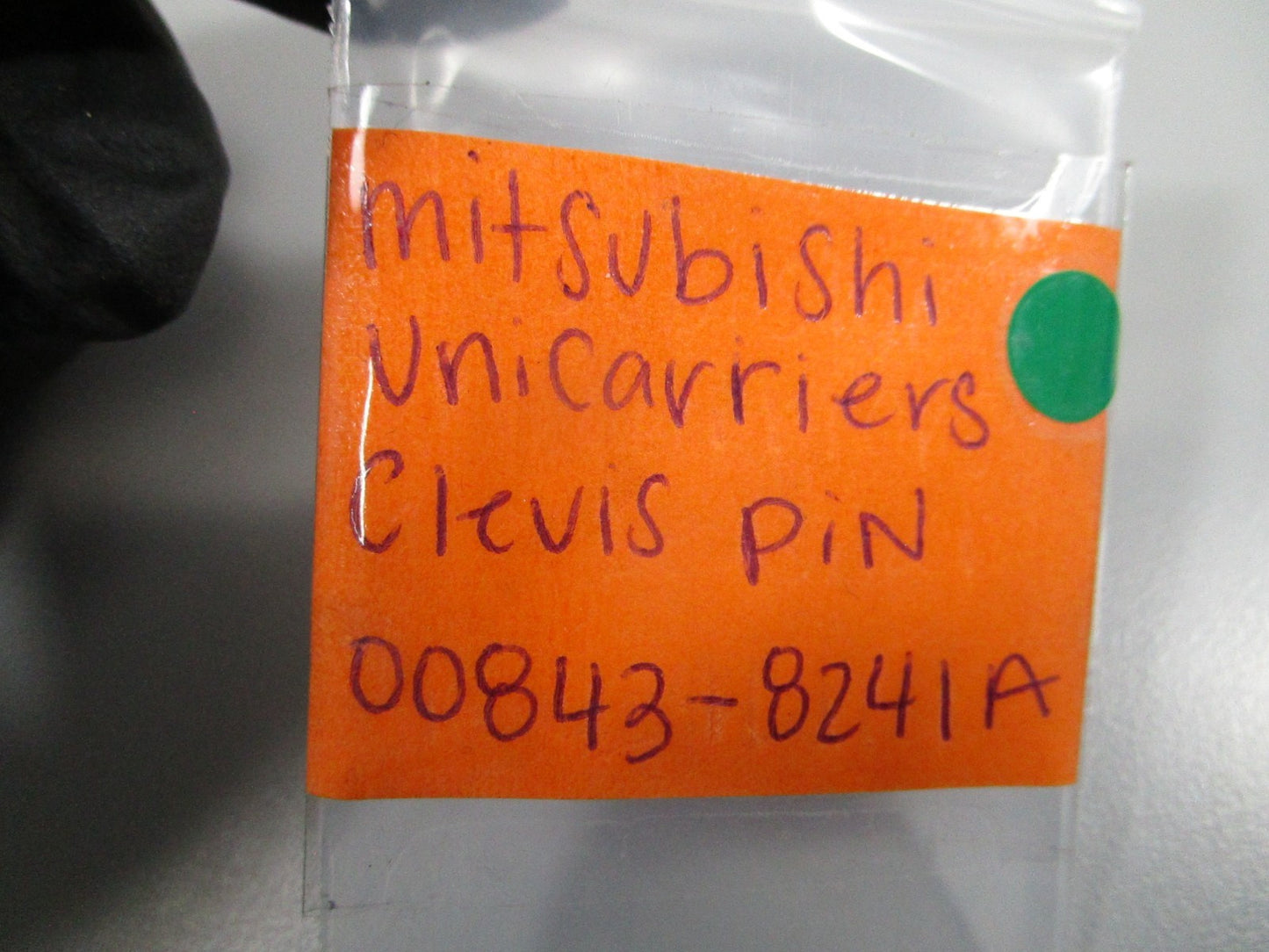 NEW OEM 00843-8241A Mitsubishi Unicarriers Clevis Pin 0810