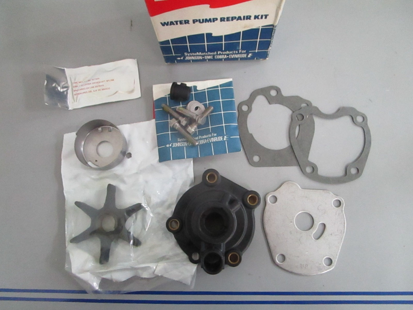 *NEW OEM* 0820 OMC Johnson Evinrude Water Pump Housing w/ Housing 388891 0388891