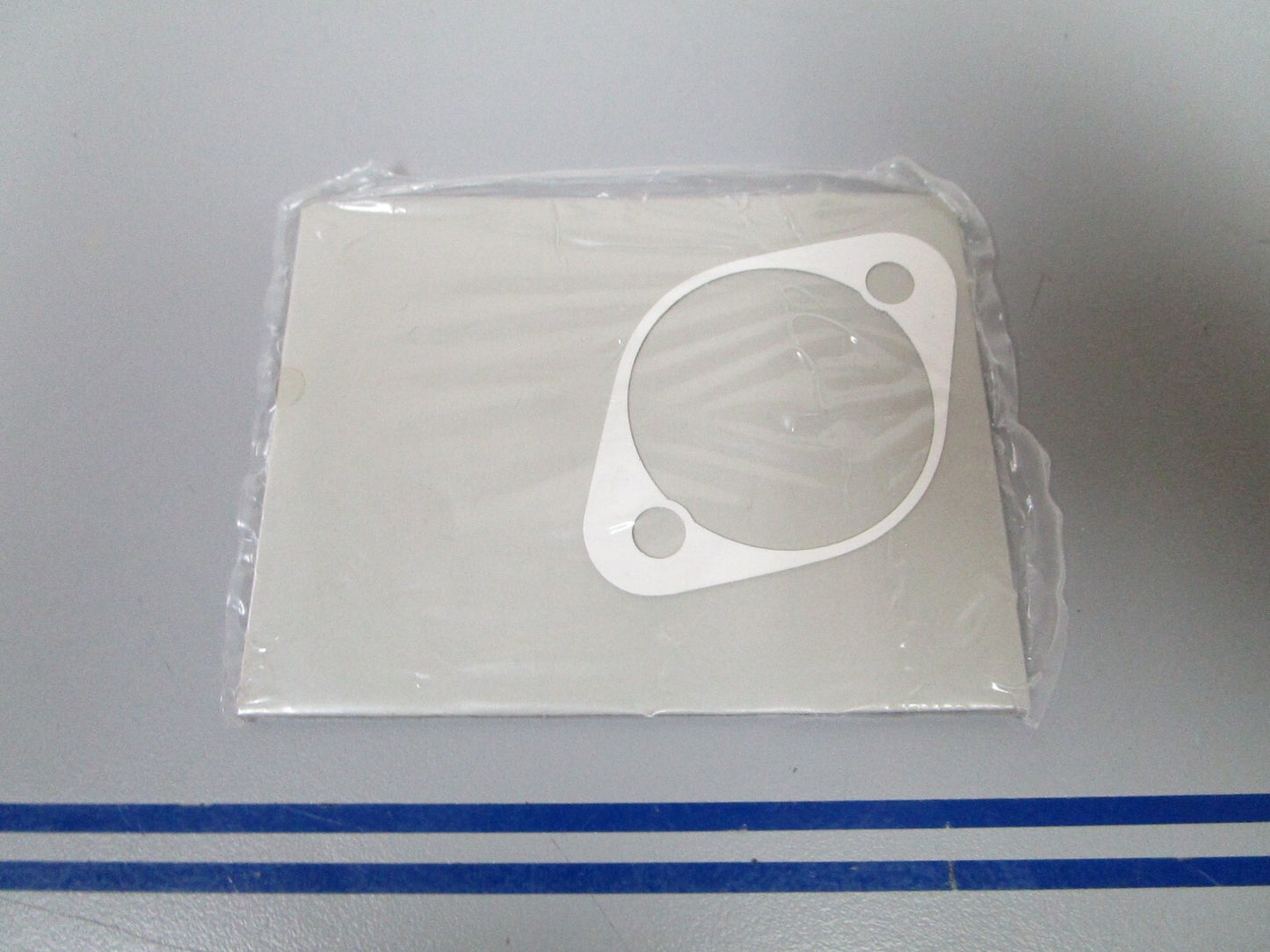 *NEW OEM* 0810 Honda Carburetor Shim 16212-880-305