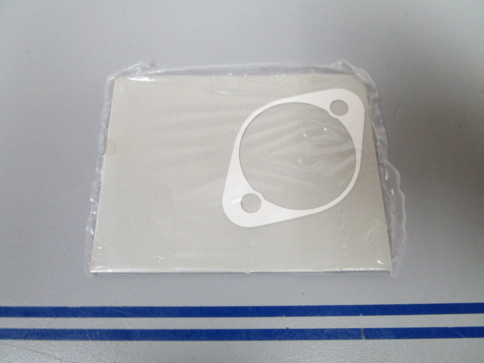 *NEW OEM* 0810 Honda Carburetor Shim 16212-880-305