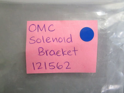 *NEW OEM* 0820 OMC Johnson Evinrude Solenoid Bracket 121562 0121562