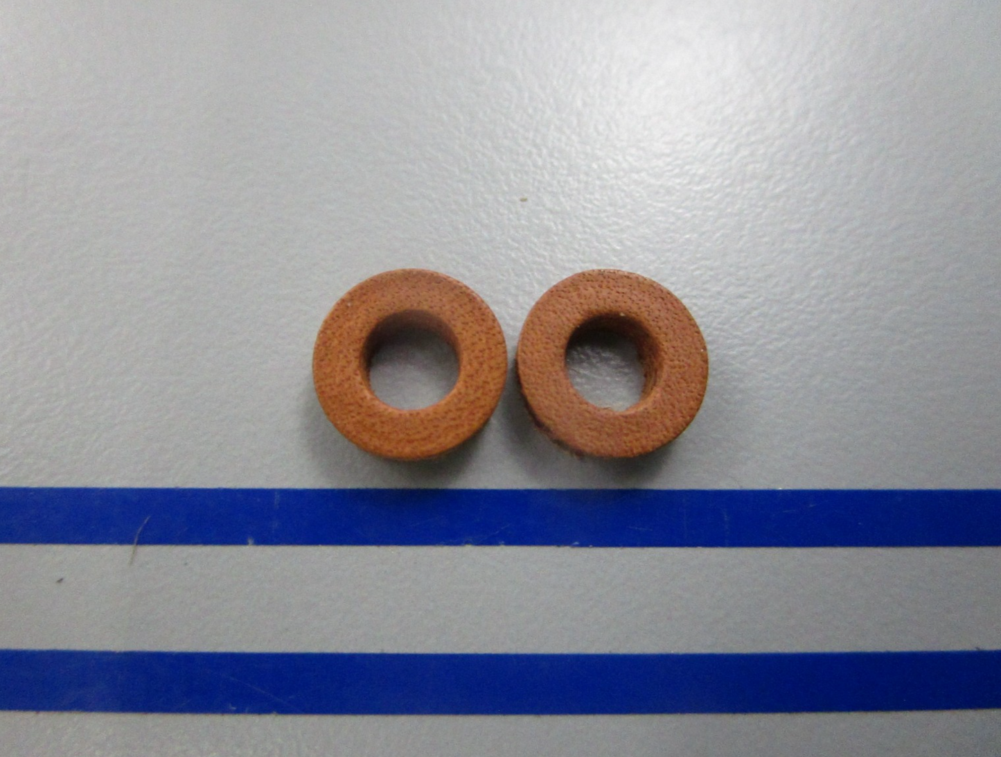 NEW OEM (LOT OF 2) 551097 0551097 OMC Johnson Evinrude Washer 0810