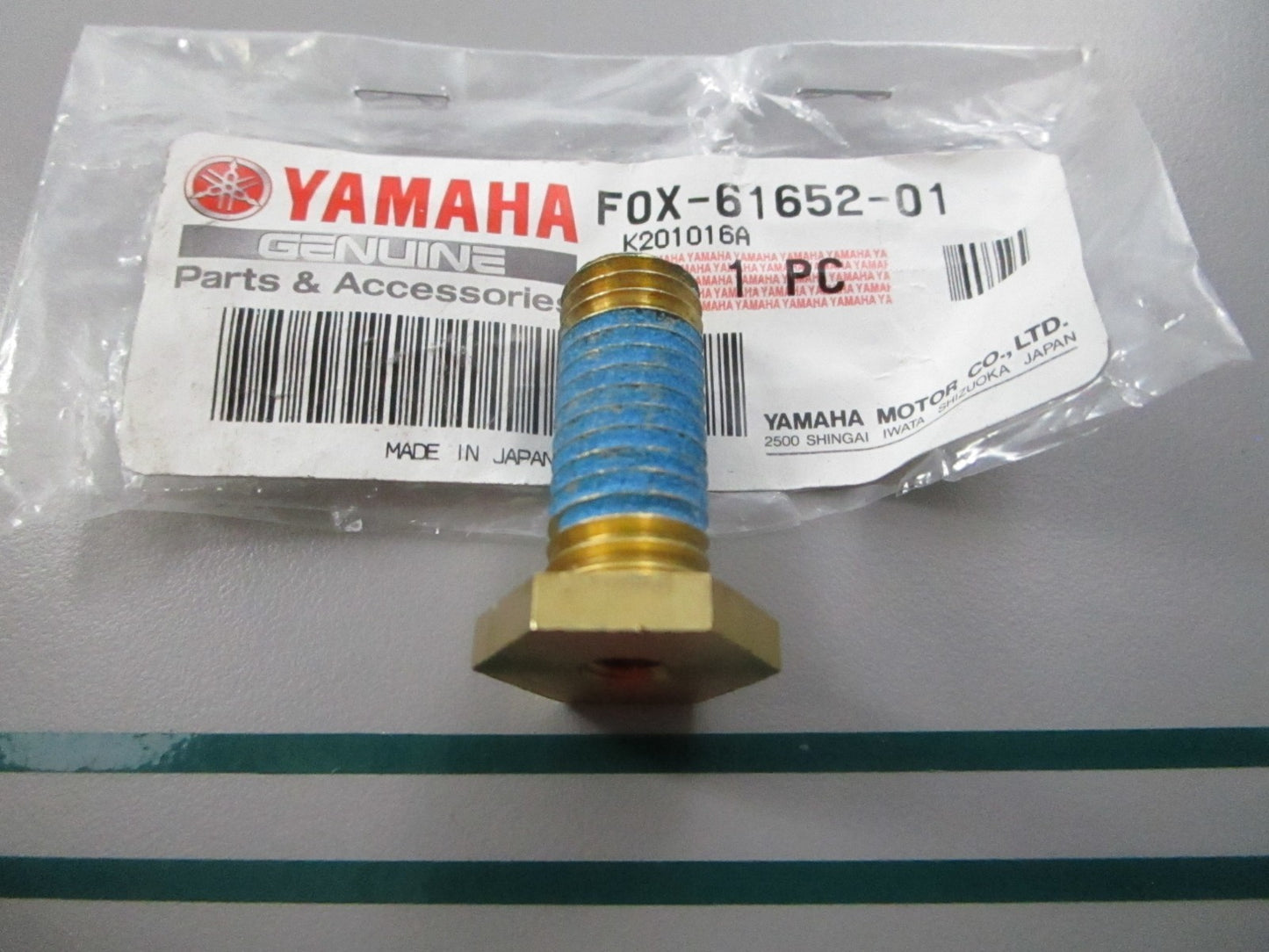 NEW OEM F0X-61652-01-00 Yamaha Nut 0810