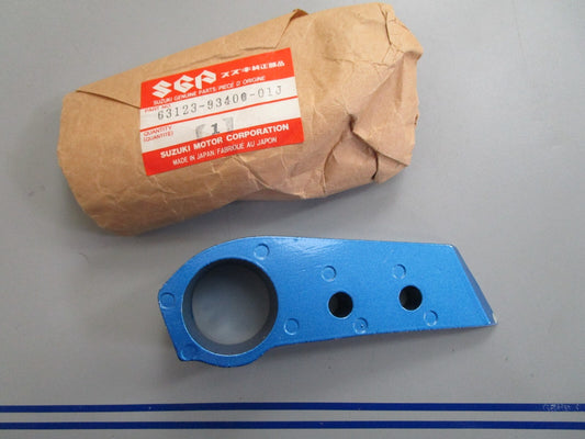 *NEW OEM* 0820 Suzuki Block 63123-93400-01J