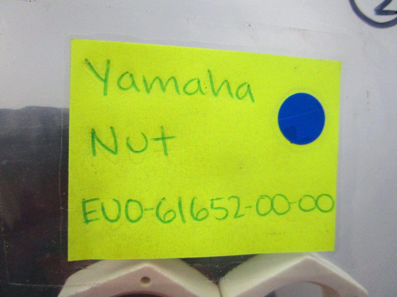 NEW OEM EU0-61652-00-00 Yamaha Nut 0810
