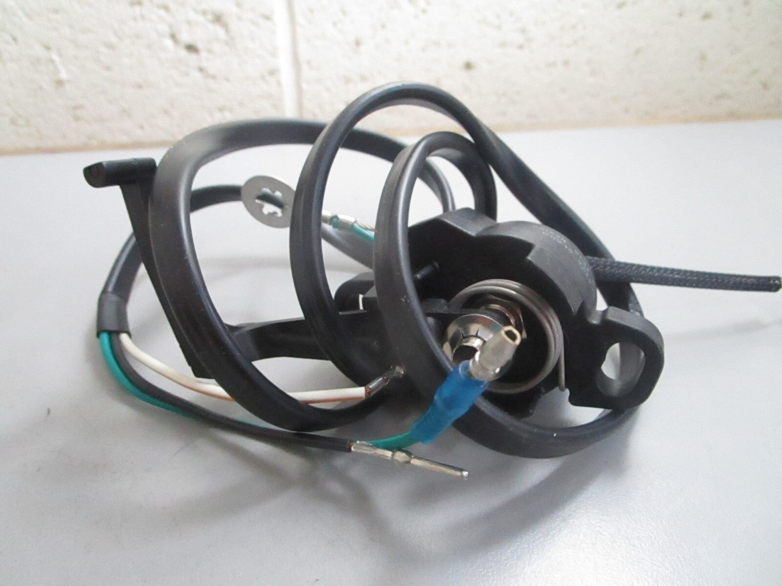 *NEW OEM* 0820 OMC Johnson Evinrude Sending Unit 584176 0584176