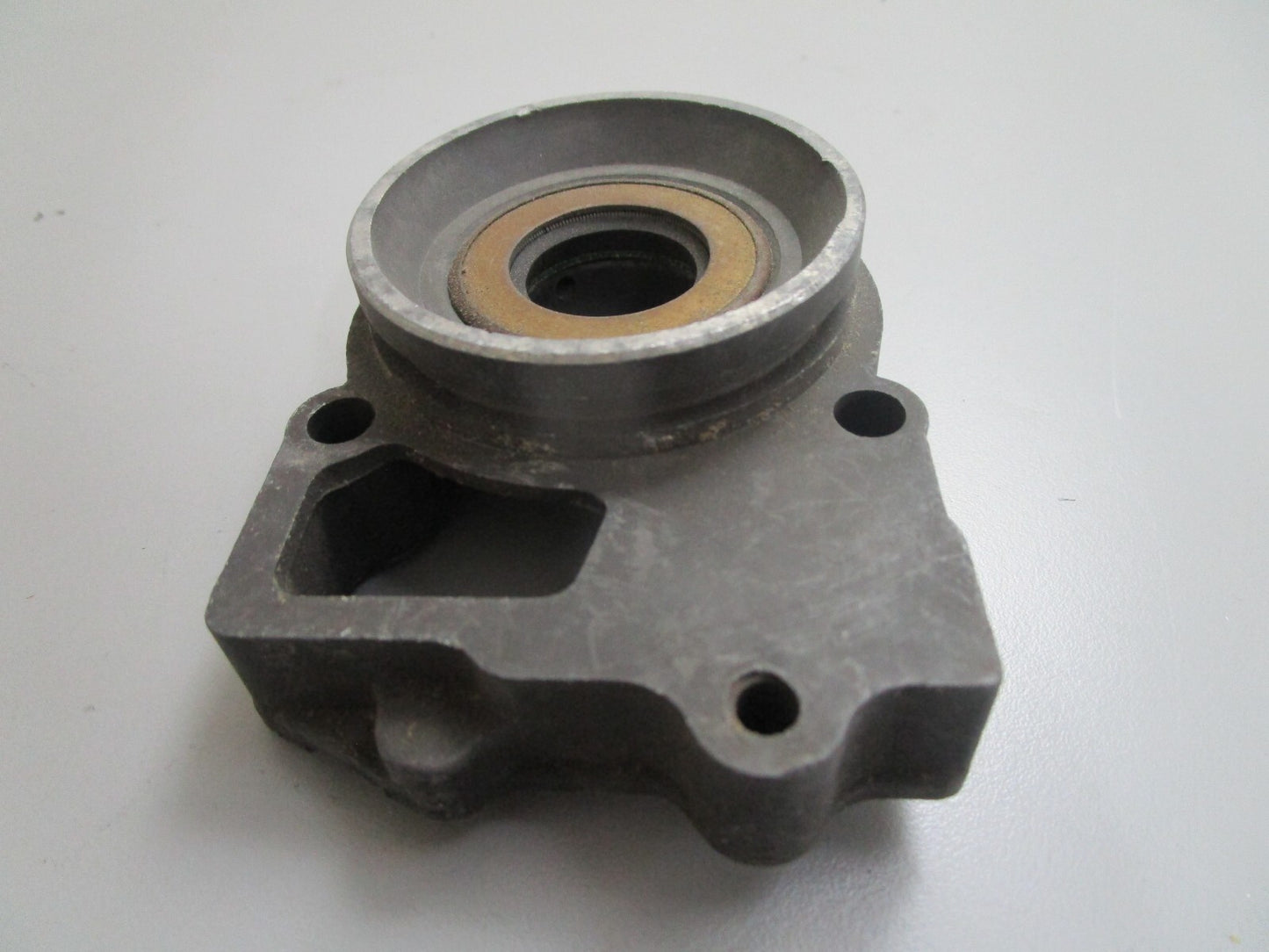 *NEW OEM* 0810 Mercury Quicksilver Water Pump Base 46-33132A1